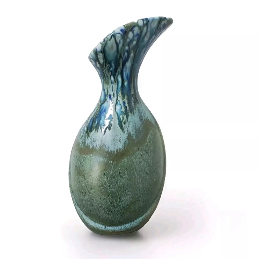 Sharon Hinton Vintage Art Pottery Carafe Vase with Spout. 10.25 inches
